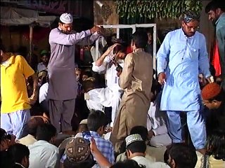 Qari Shahid Mehmood Qadri in Aarzoo e Rehmat 2015. (Bachpan se hi Sarkaar k tukron pe pala hoon)