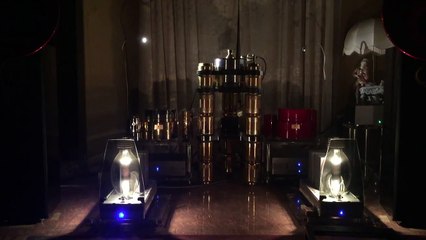 TriangleArt, NAT Audio and Acapella speaker spinning Ingram Washington LP.