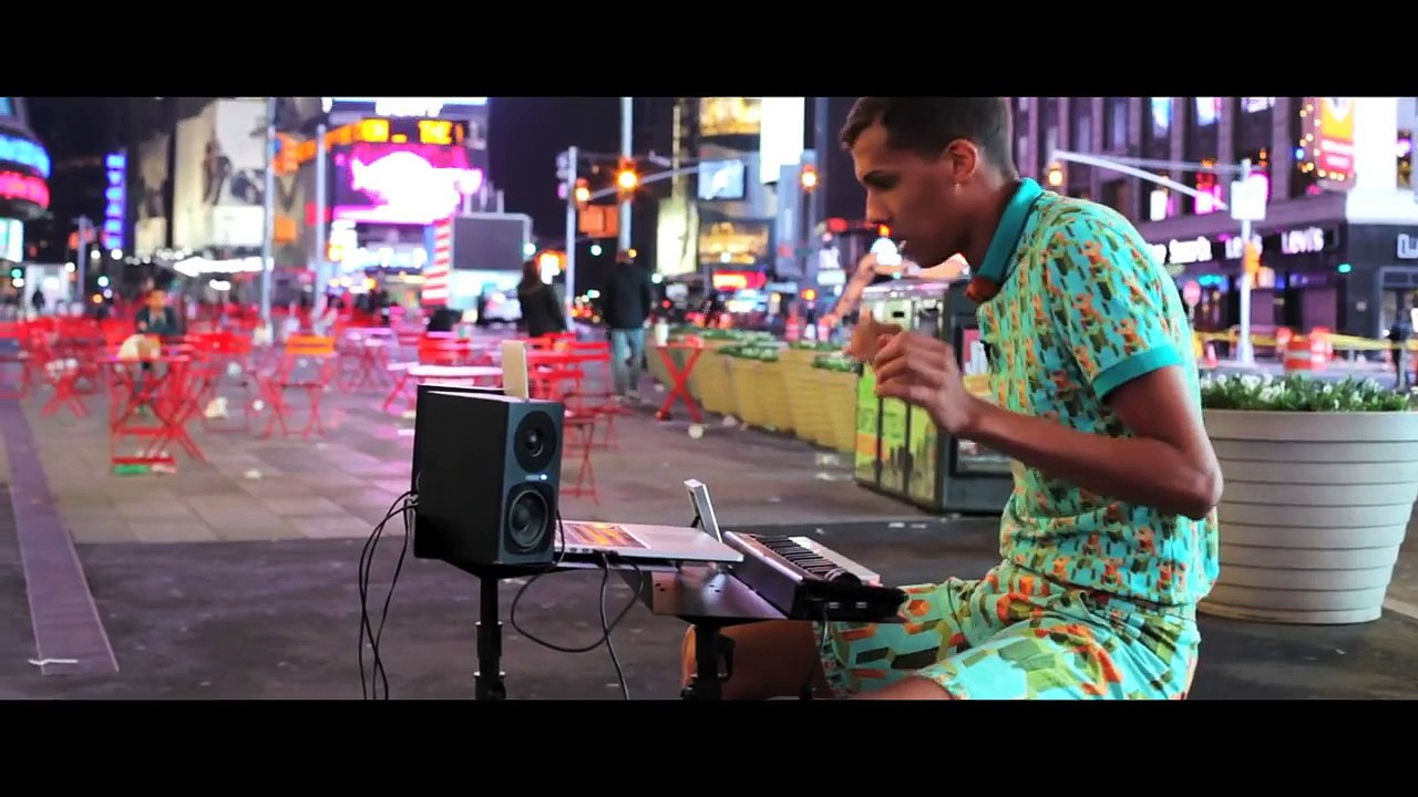 Stromae Takes America - "Papaoutai" in New York City