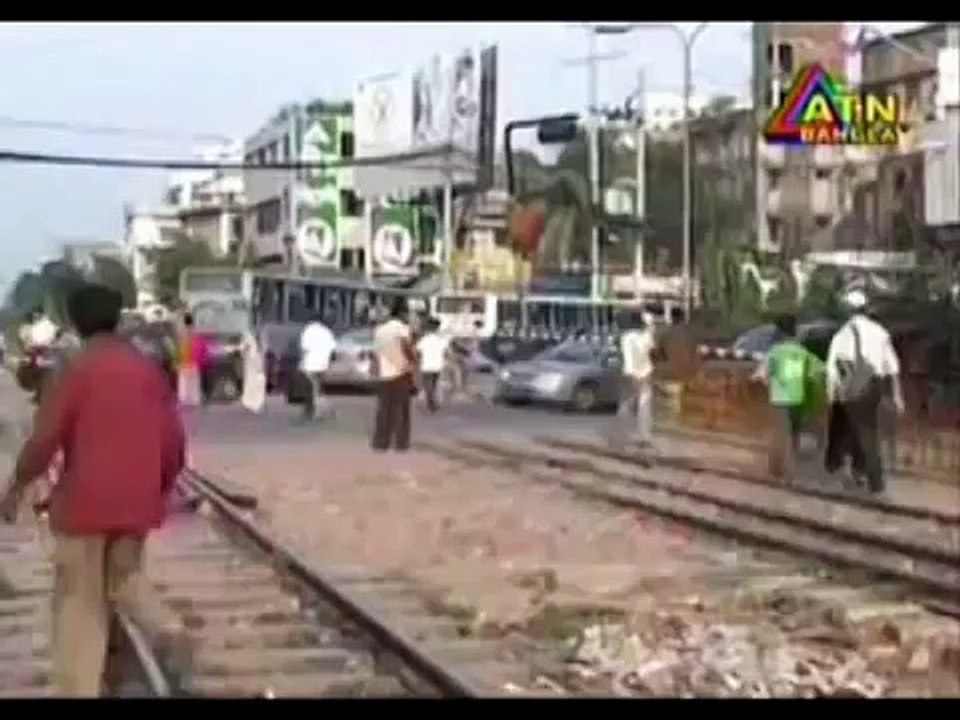 Live Train Accident in Dhaka