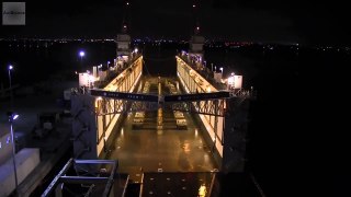 Nuclear Submarine Enters Floating Dry Dock - Time-lapse