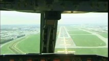Landing with Strong Crosswinds at London Heathrow (cockpit view)