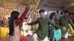Pakistani Wedding Dance On 'Mehndi Laga K Rakhna'