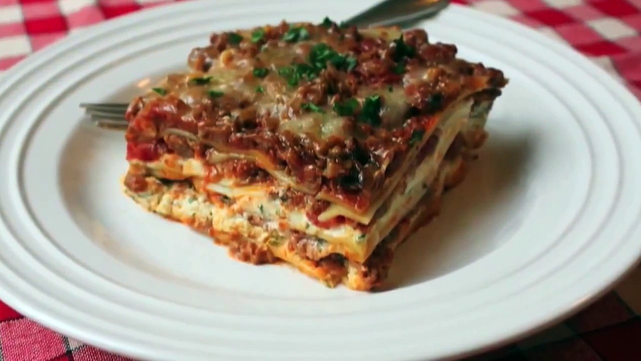 Lasagna Recipe   Beef & Cheese Lasagna   Christmas Lasagna Recipe   Best Lasagna Recipe