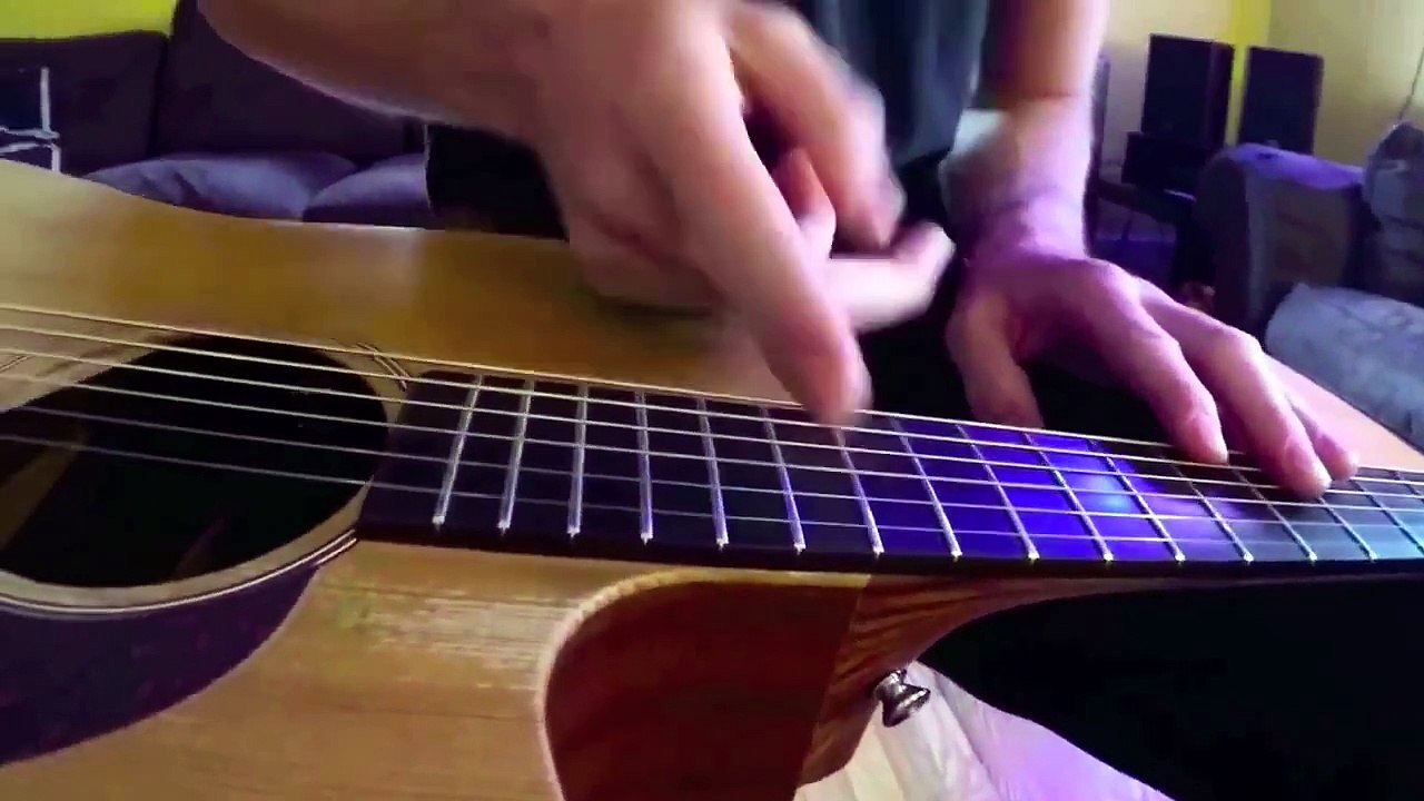 Cover de Viva La Vida de Coldplay avec une guitare et une pédale de loop... Magique!