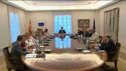 El Gobieno tramita hoy crédito para devolver 25 % paga extra a funcionarios
