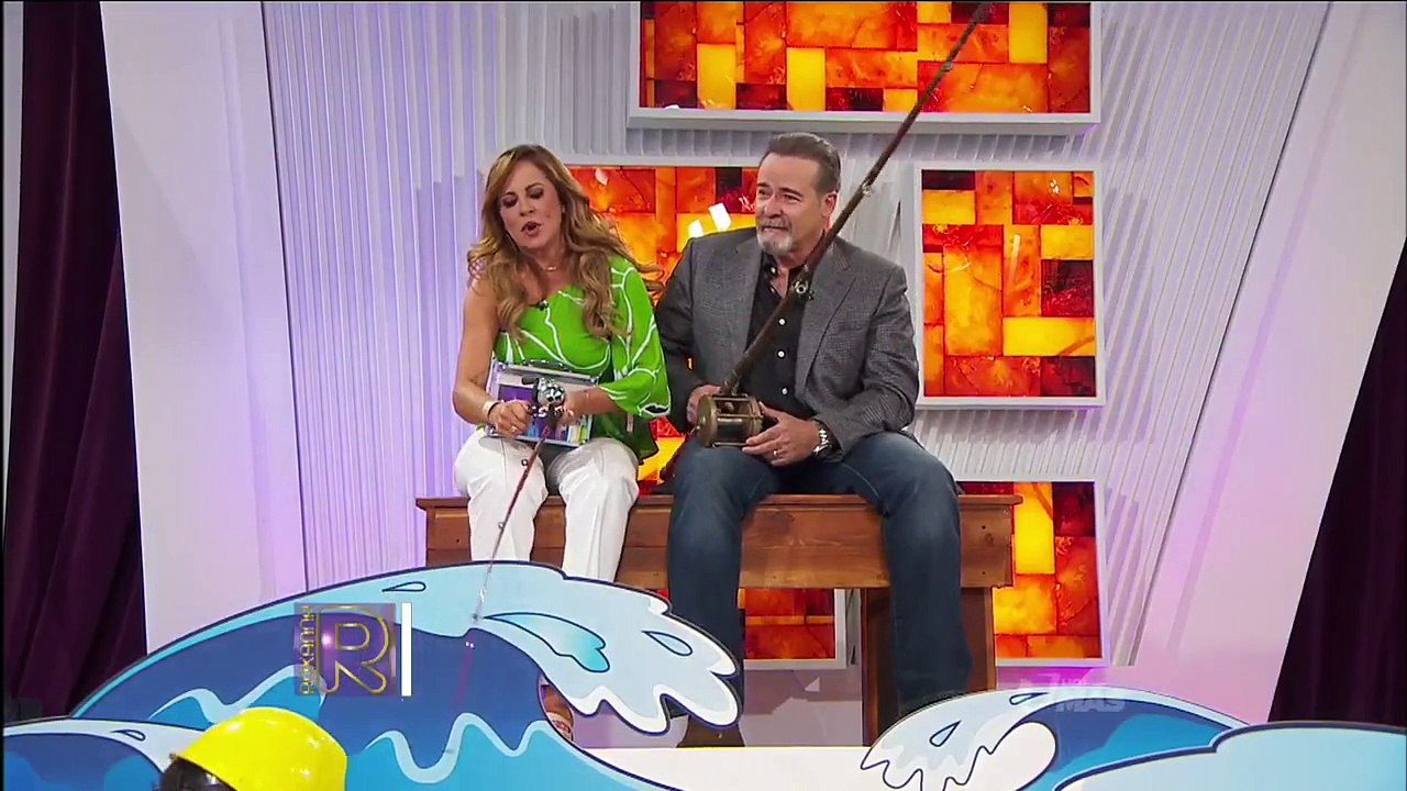 “Duermo sin ropa”, César Évora se confiesa con Roxanna