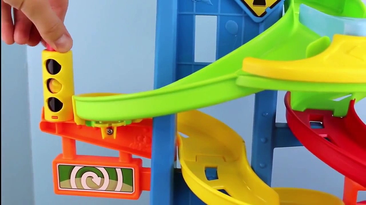 Wheelies Cars 2 Mater & McQueen Little People City Skyway Disney Pixar Cars Race Track DisneyCarToys