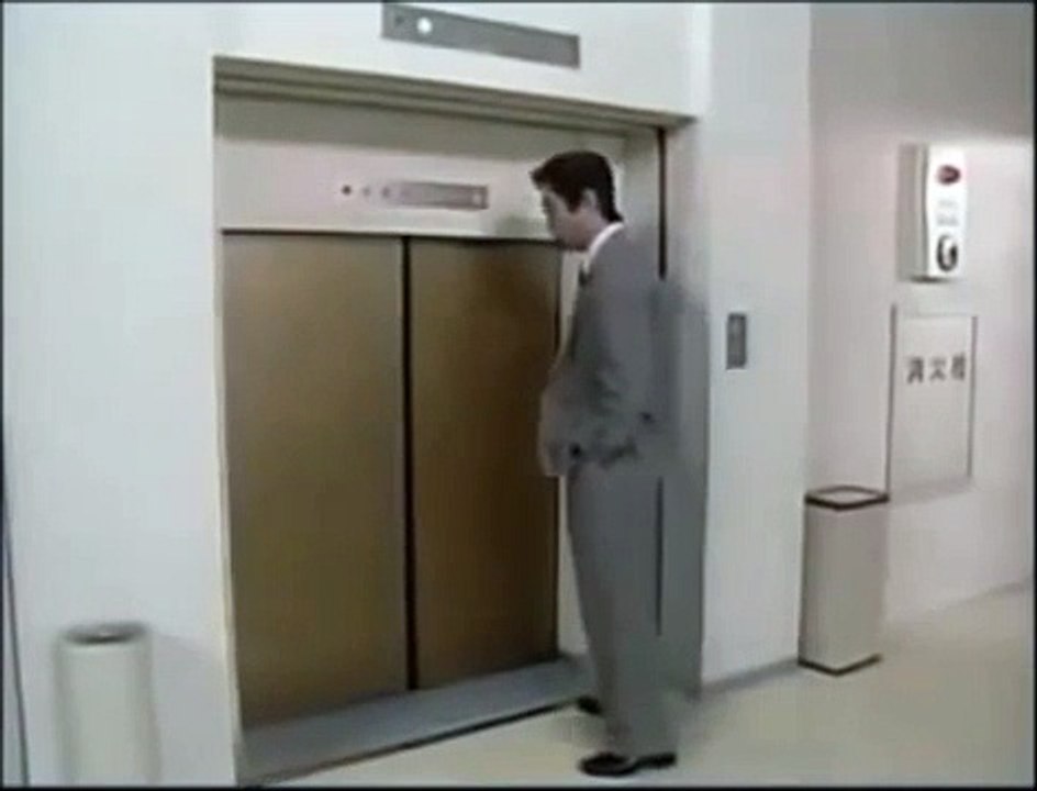 Elevator Funny Video - Fun Share by eSmart Fashion