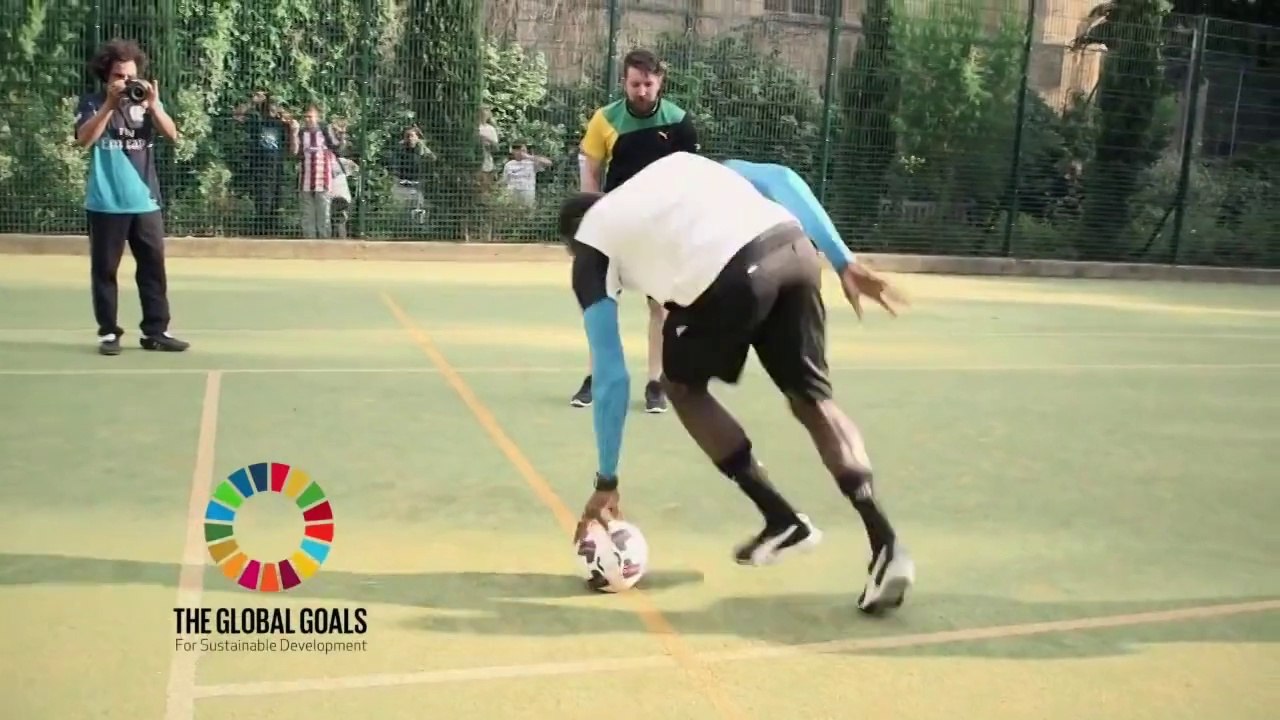 Usain bolt relève le défi "Dizzy Challenge"