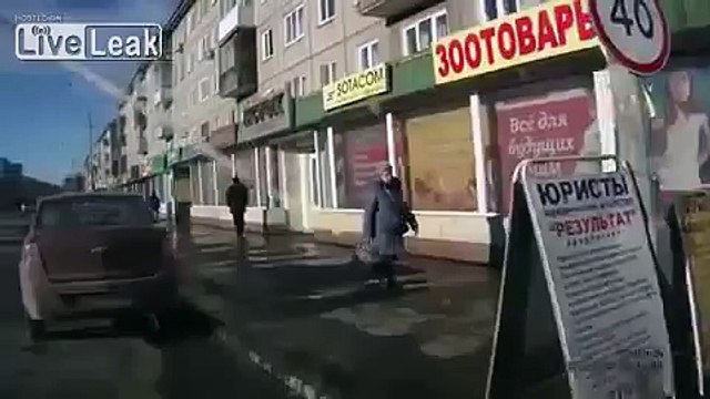 Pedestrian crossing road throws beer bottle at approaching car