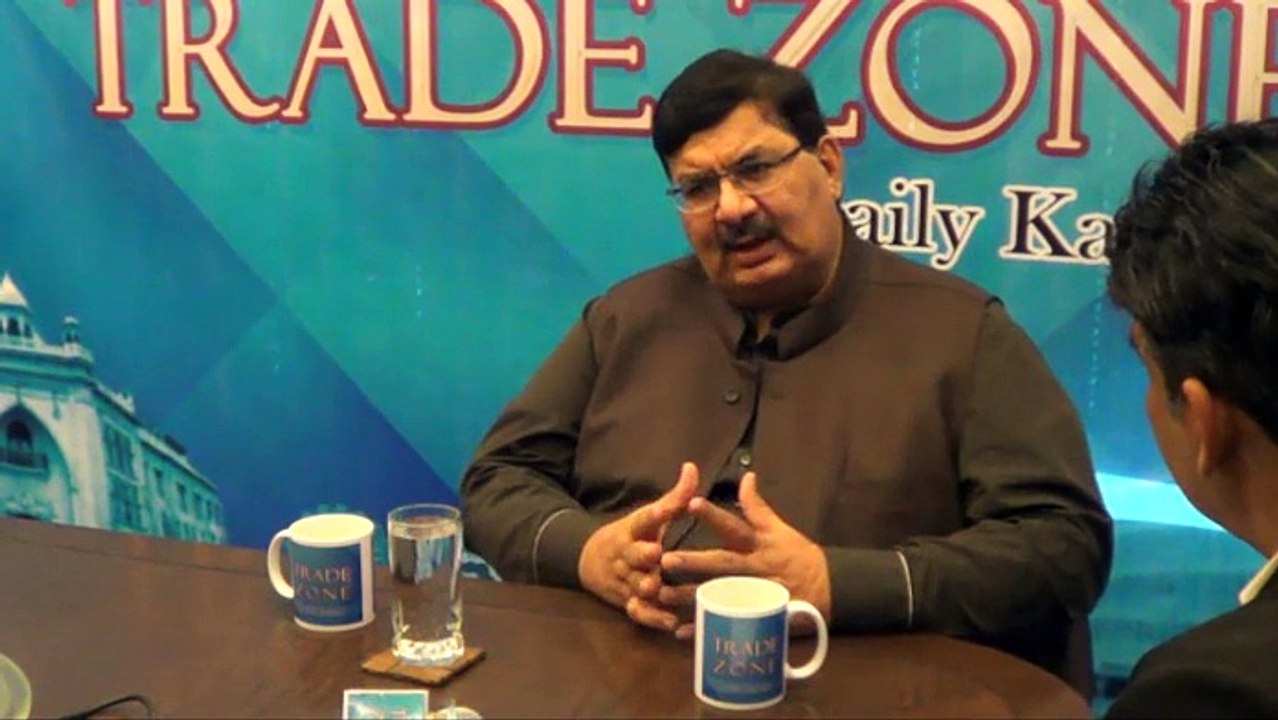 A.K. Memon hosting forum Aqeel Karim Dhedhi - Chairman AKD Securities  discussing at Trade Zone Forum.