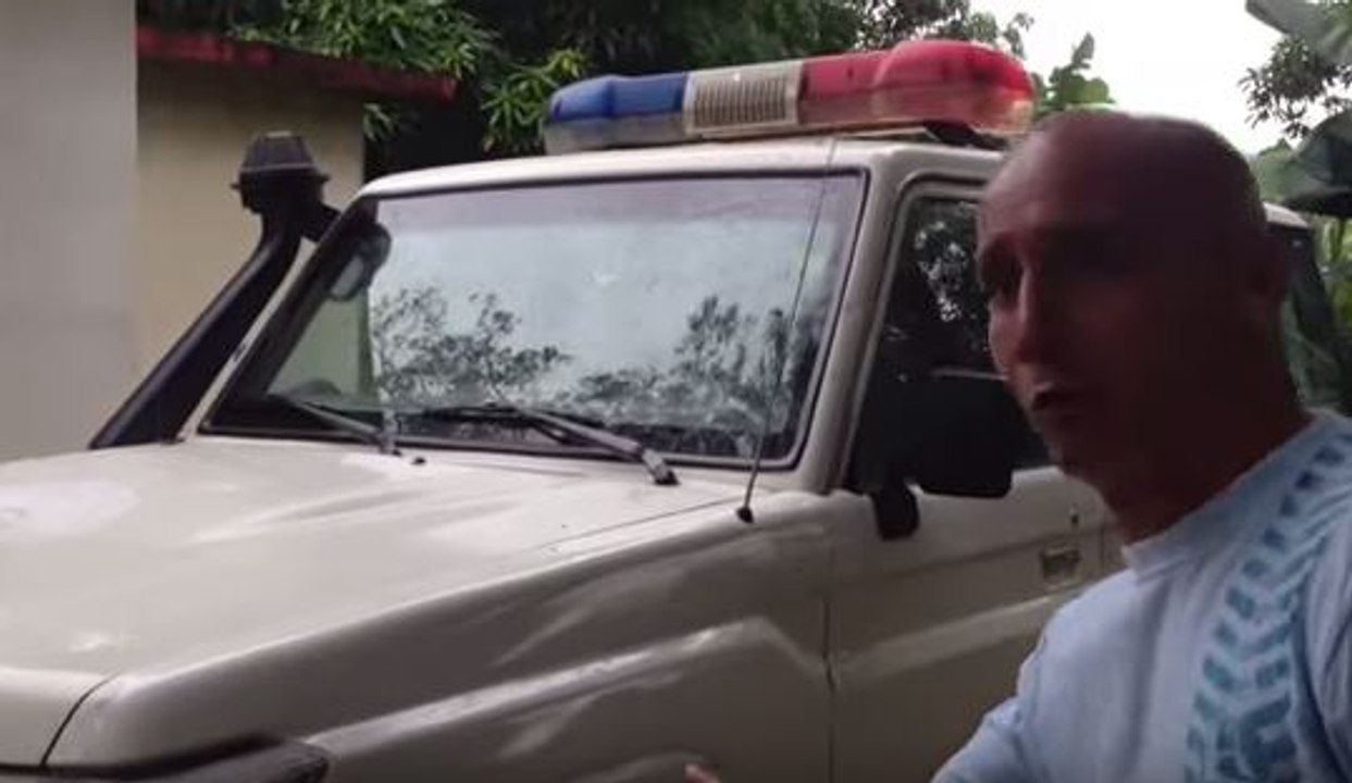 Con cauchos lisos y sin batería: Así está la única patrulla de la parroquia Negro Primero