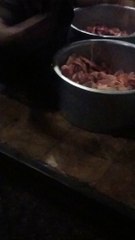 DIRTY HOTEL AT LASBELA CHOWK SELLING DONKEY MEAT SALAN YEH HOTEL BARAN GOTH AUR LASEBELA PER HAI NASEEM CLOTH MARKET K S