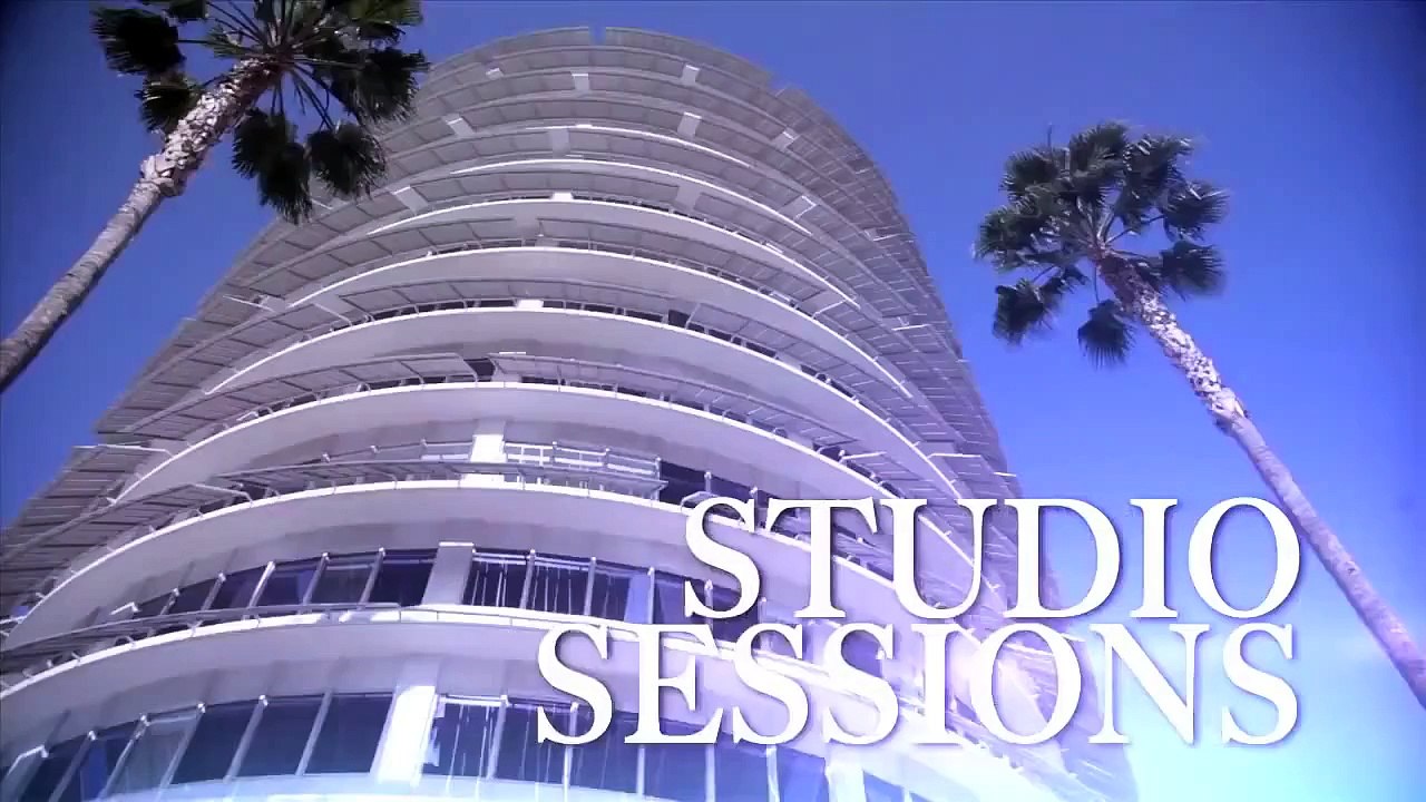 Fender Studio Session: Vintage Trouble Performs "Run Like The River"