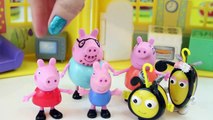 How To Muddy Puddles Peppa Pig and Buzz Bee from The Hive DIY Play Doh Fun
