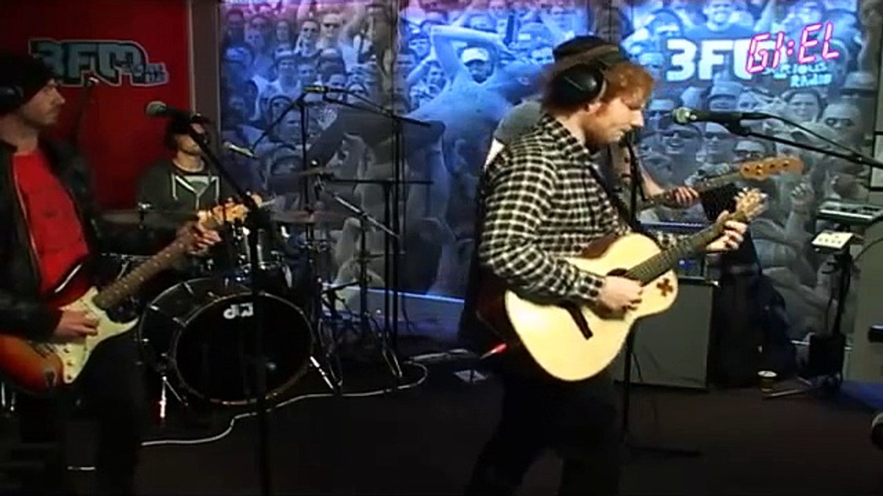 Ed Sheeran - Thinking Out Loud LIVE bij GIEL