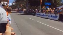 Tour down under cyclists crash at 70km/h