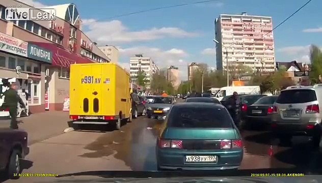 Russian Boxer Vlasenko Fighting In The Streets