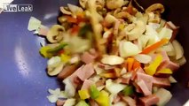 5 ways to eat indomie goreng (instant noodles)