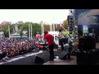 FEELING OF LOVE - Empty Trash Bag - (Live at Rock En Seine 2011)