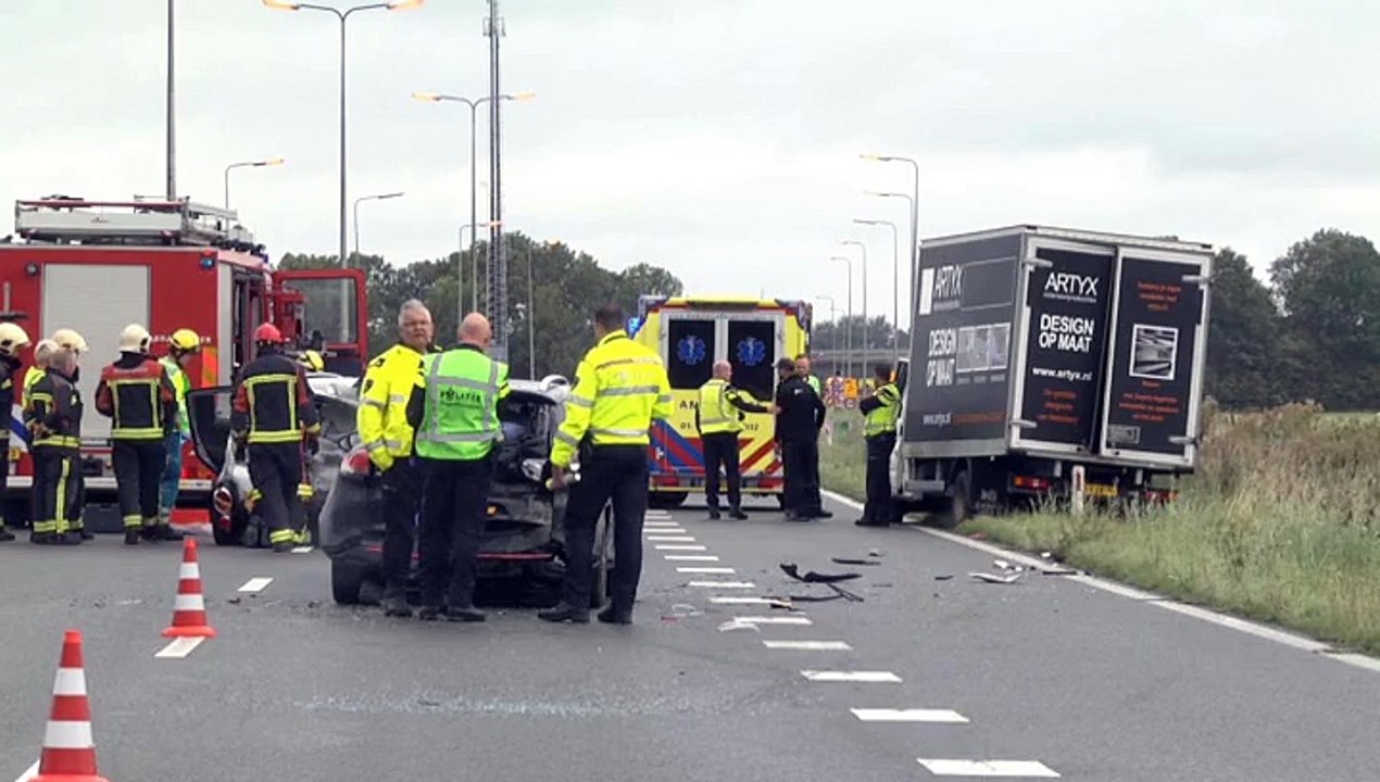 Kettingbotsing op Noordzeeweg - RTV Noord