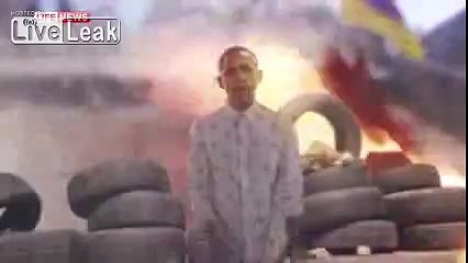 Video herunterladen: Ukrainian prank: Obama dancing on the Maidan! :)