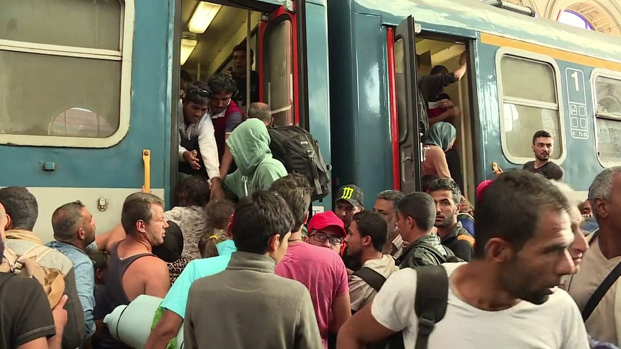 Zug-Flüchtlinge fühlen sich von Ungarn hereingelegt