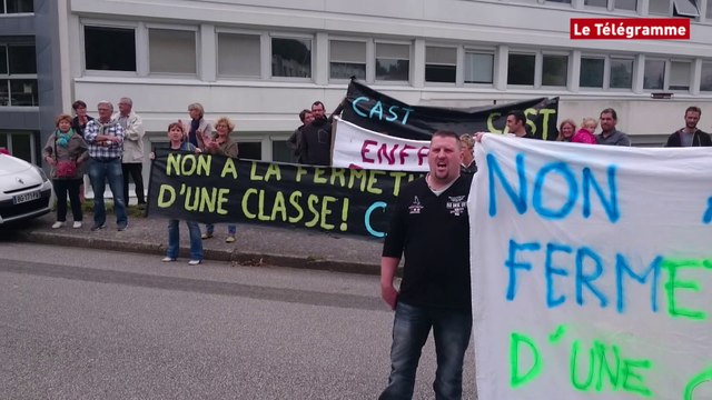 Cast. Les parents manifestent contre la fermeture d'une classe