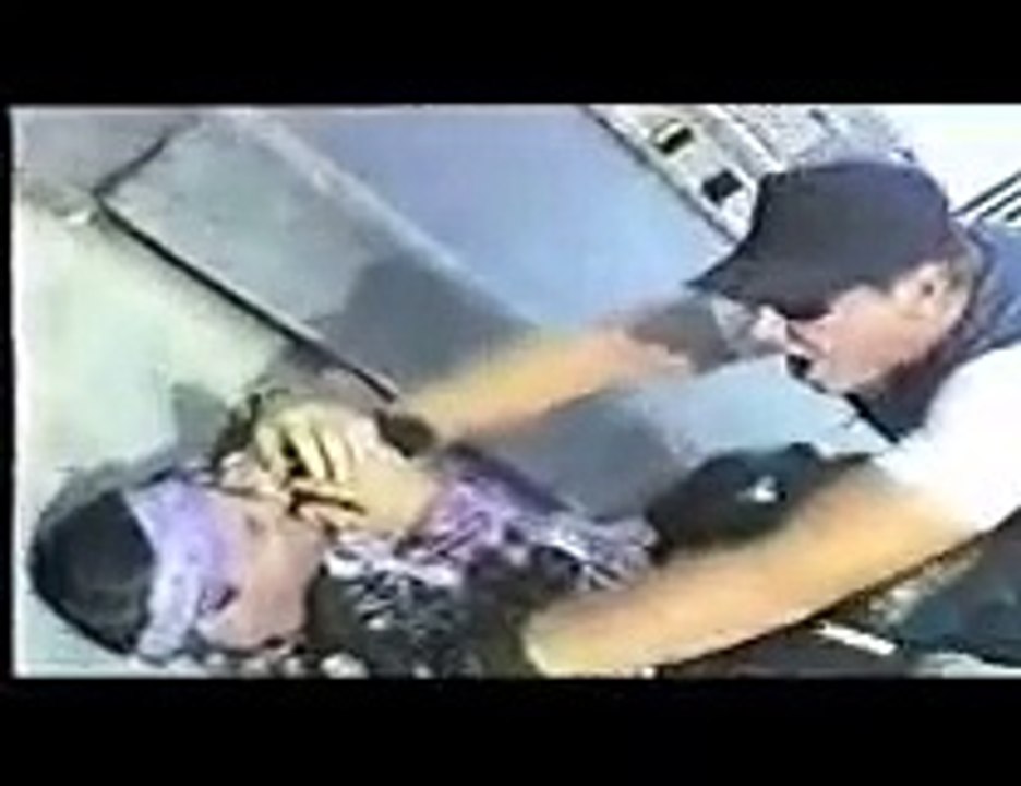 79 Surrey Street House 1993-98 - Cops at the Docks