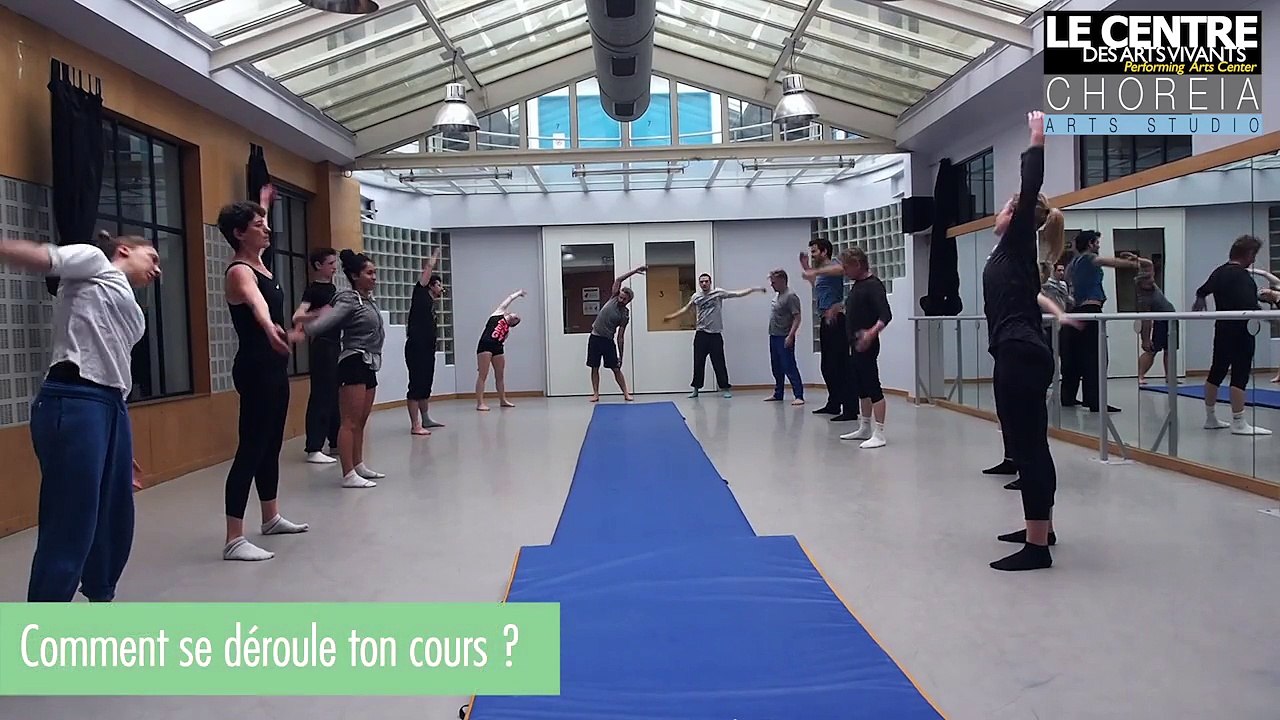 COURS D'ACROBATIE AU Centre des Arts Vivant PARIS