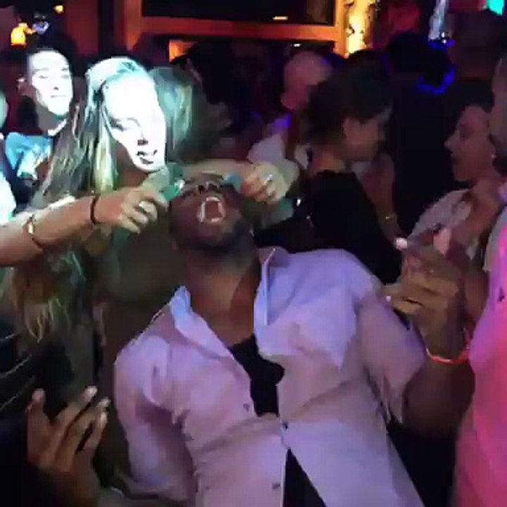 Eric Dunn Hello Vine