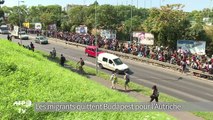 Hongrie : un millier de migrants partent à pied vers l'Autriche