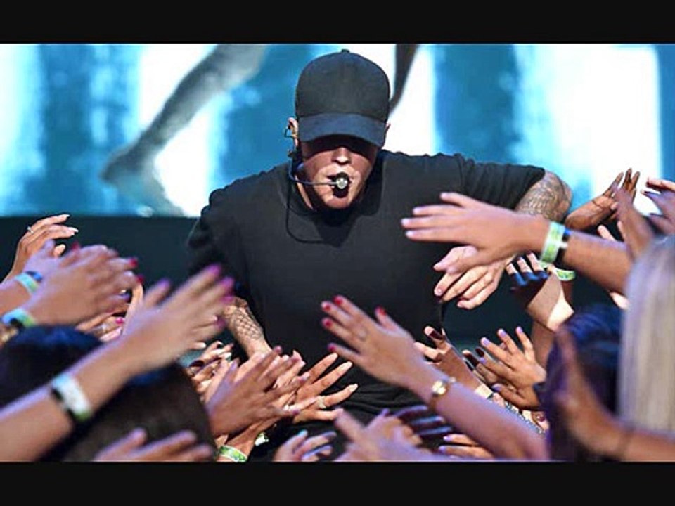 Justin Bieber sets Spotify record with 'What Do You Mean'