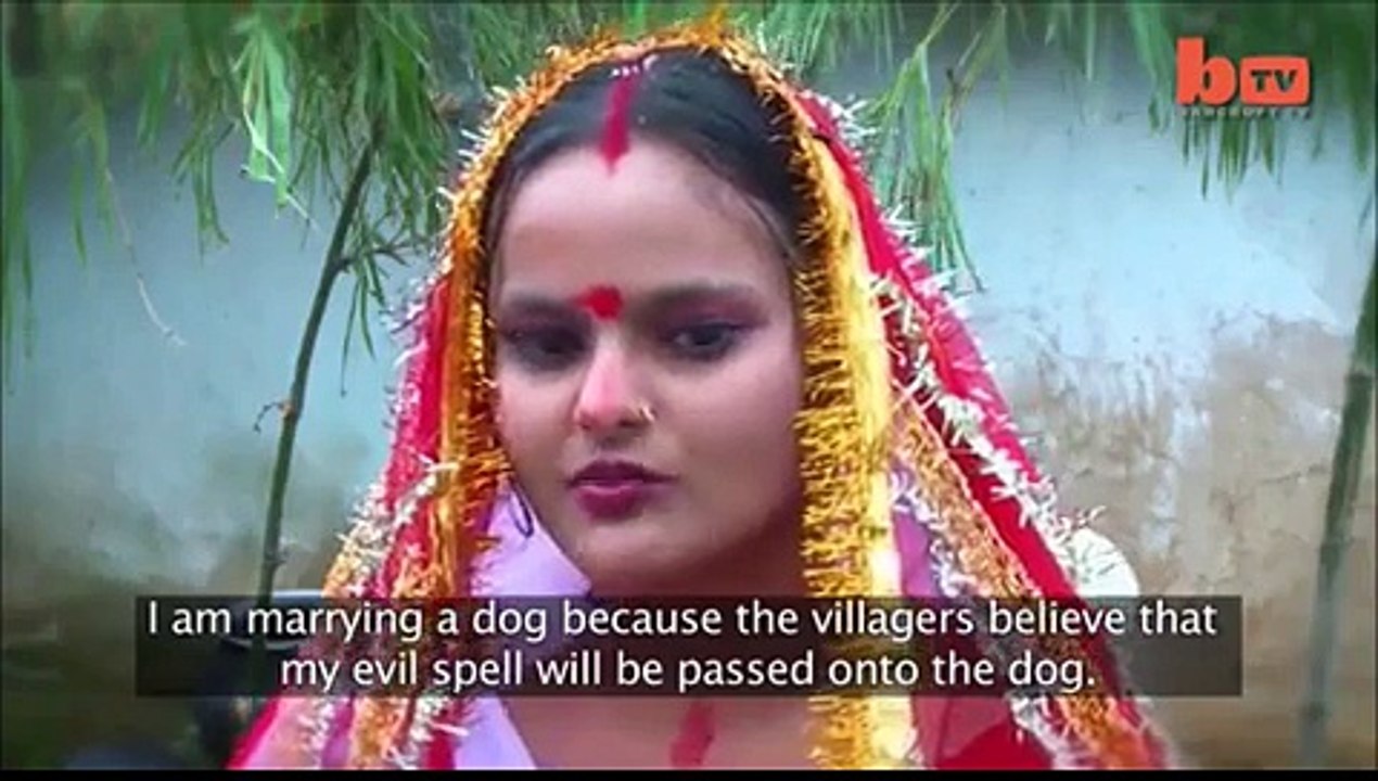 Fool-Indian-Girl-trying-to-react-Faisal-Quraishi