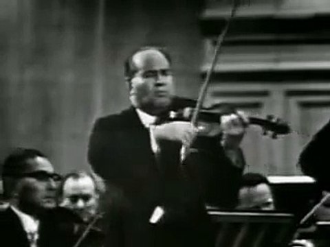 David Oistrakh plays Tchaikovsky Concerto (1st Mov.) Part 1