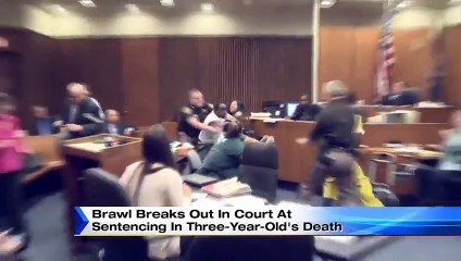 Intense Moment a Father Leaps Across Courtroom and Attacks Man Accused of Killing His Daughter