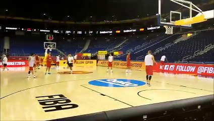 Miloš Teodosić pogađa dve trojke sa pola terena | Eurobasket 2015