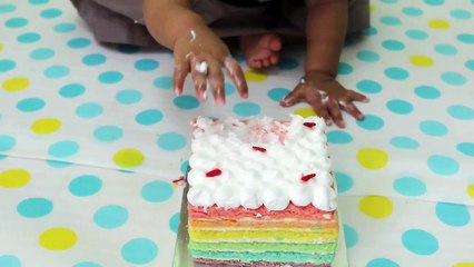 Baby Eating Cake - Funny and Cute Cake Smash