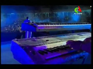 Chanson chaoui - Hassan Dadi - concert timgad 2010 ( complet)