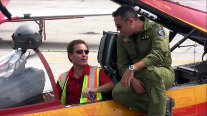 Learn to Fly a CF-18 Hornet Fighter Jet