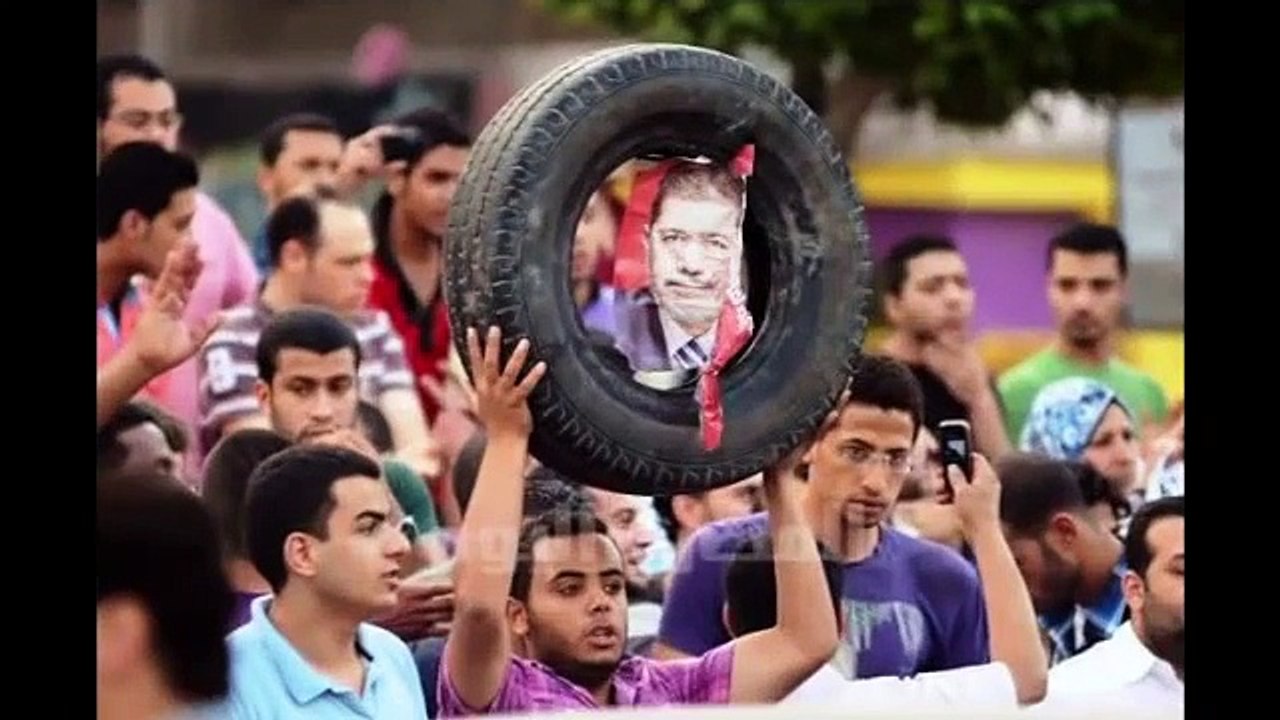 ٣٠٠ يوم مرسي - أغنية