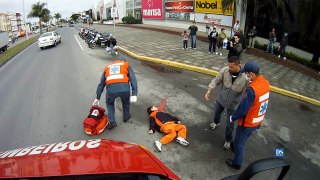 Bombeiros promovem simulação de acidente