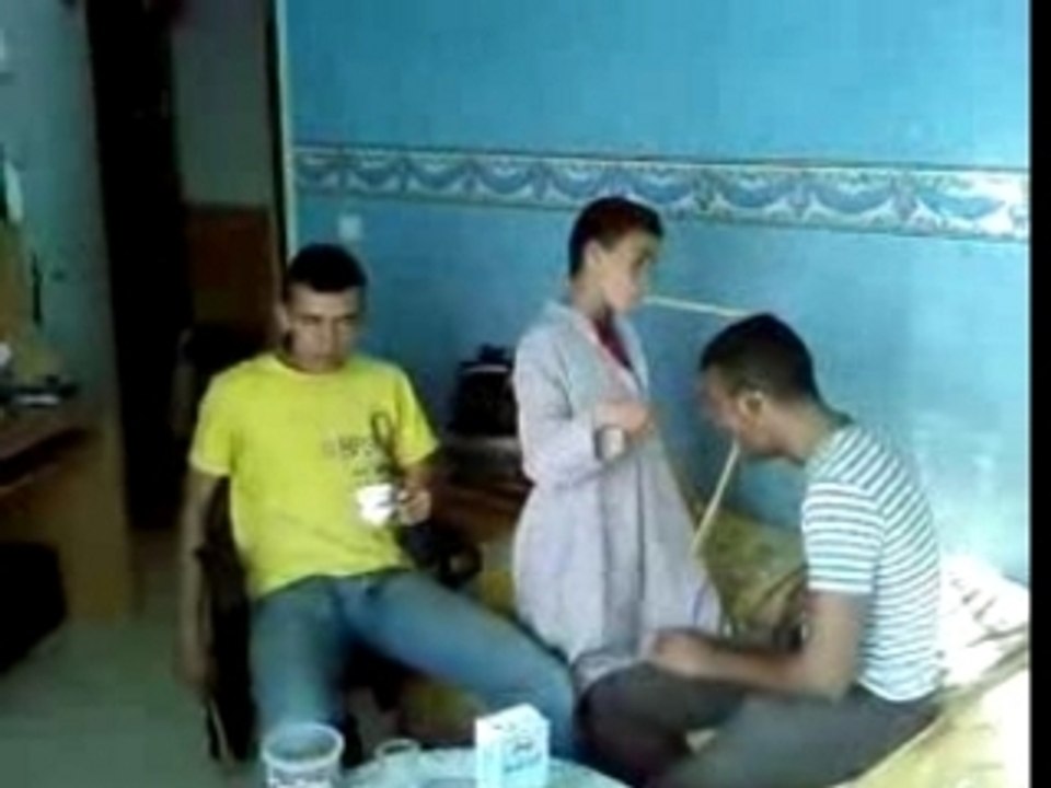 aie aie sa fait mal  (voir juska la fin)