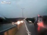 Israeli Police Give Chase to Reckless Stolen Truck Driver