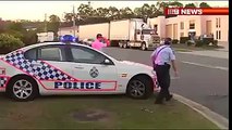 Mini Cooper Outsmarts QLD Police Roadblock