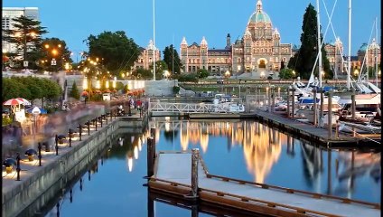 TOP 10 TOURIST ATTRACTIONS IN CANADA