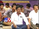 Rayalaseema samithi activists protest at SV Univ against GO 120