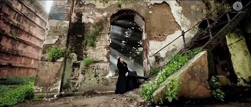 Bandeyaa Official Teaser 2 - Jazbaa - Aishwarya Rai Bachchan & Irrfan Khan