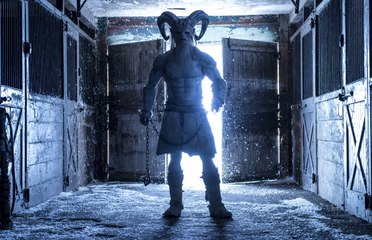 A CHRISTMAS HORROR STORY Official TRAILER (2015)